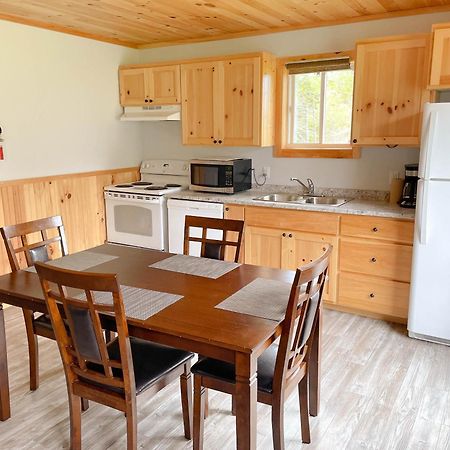 Hidden Acres Cottages キャベンディッシュ エクステリア 写真