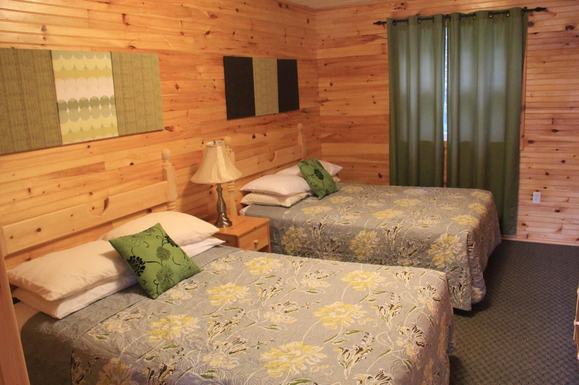 Hidden Acres Cottages キャベンディッシュ エクステリア 写真
