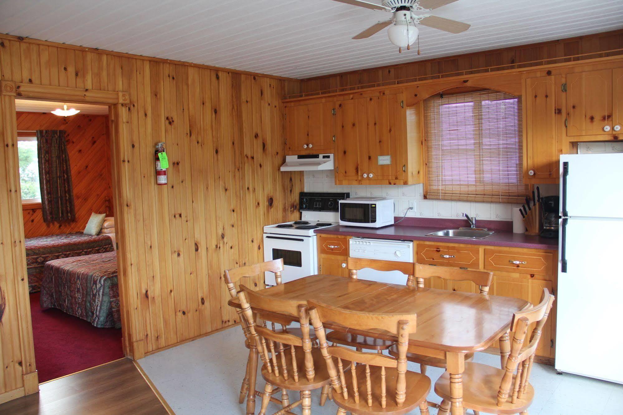 Hidden Acres Cottages キャベンディッシュ エクステリア 写真